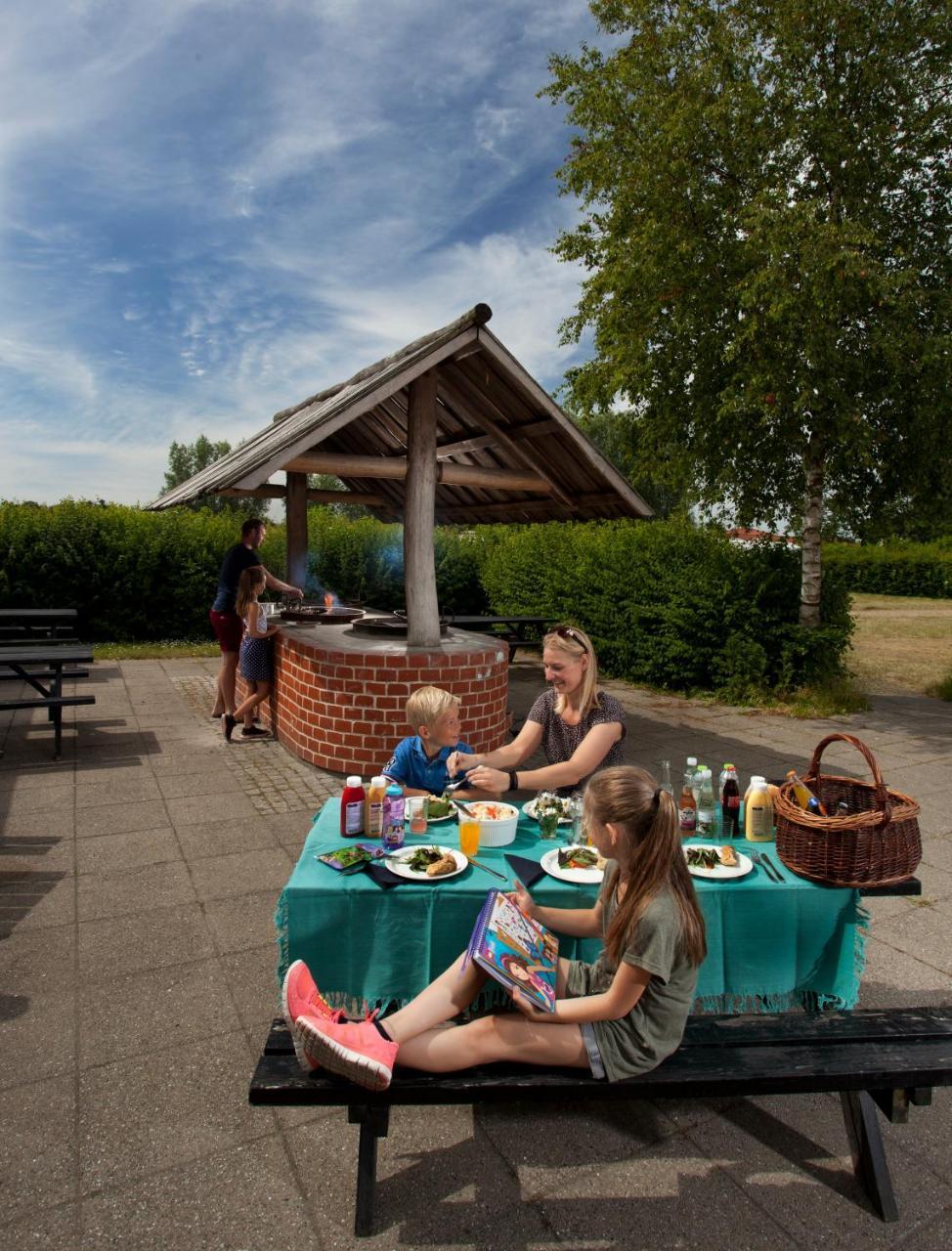 Legoland Ninjago Cabins Billund Bagian luar foto